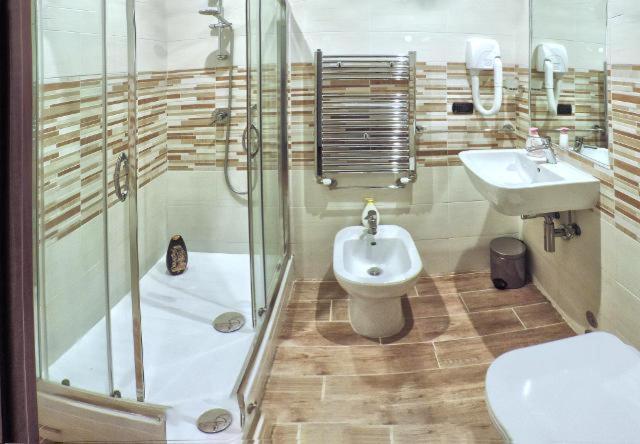 La Fiera Guesthouse Фиумичино Екстериор снимка